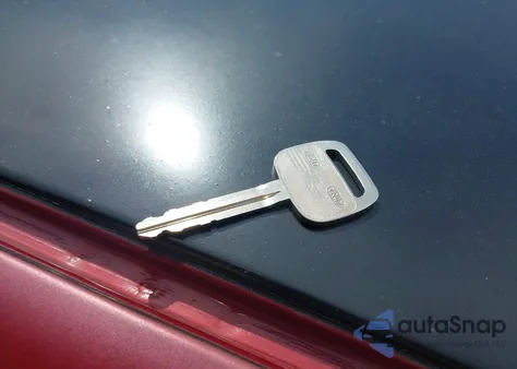 2005 Toyota Camry Le из США, поврежденный, VIN 4T1BE30KX5U088385